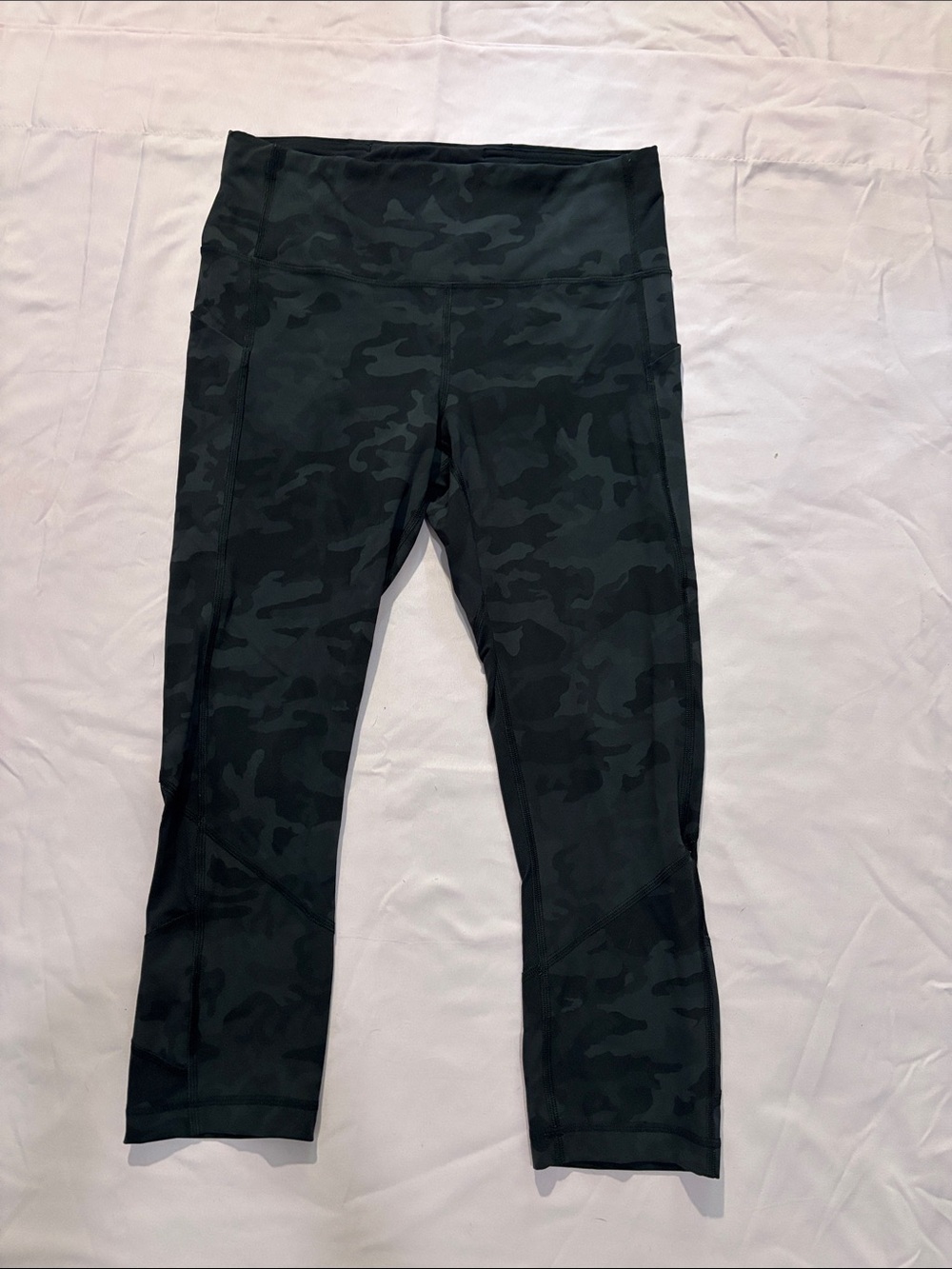 lululemon athletica Black/Camo High-Rise cropped Leggings